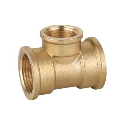 Trójnik mosiężny redukcyjny GW 1" x 1/2" x 1"